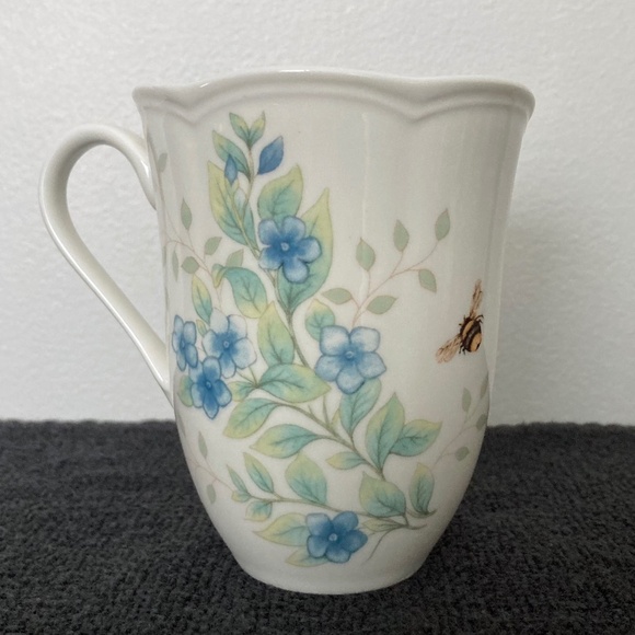 Set of 4 LENOX Butterfly Meadow Flutter Bird Mugs - Picture 15 of 16